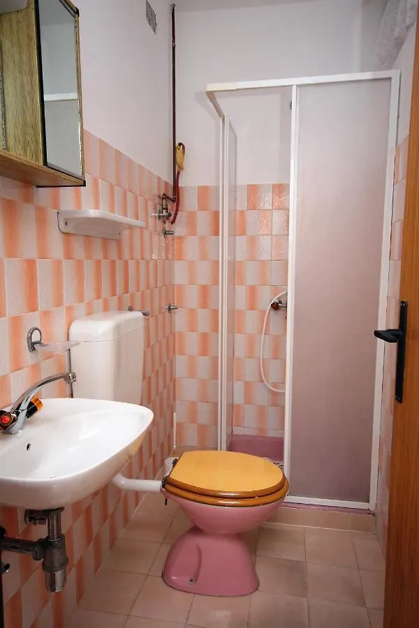 Apartments By The Sea Kampor, Rab - 5051 Croatia