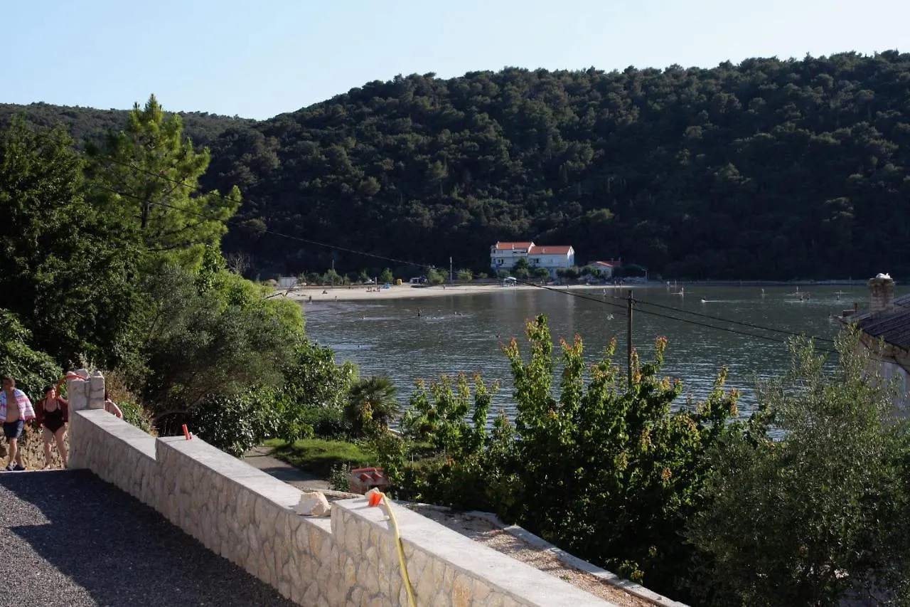 Apartments By The Sea Kampor, Rab - 5051 Croácia